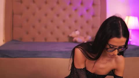 Chlo online show from February 2026 04:05:02 AM