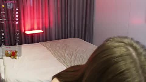 Snapshot of chloespark chatting on December 2025 06:27:01 PM Chloe online show from December 2025 06:27:01 PM