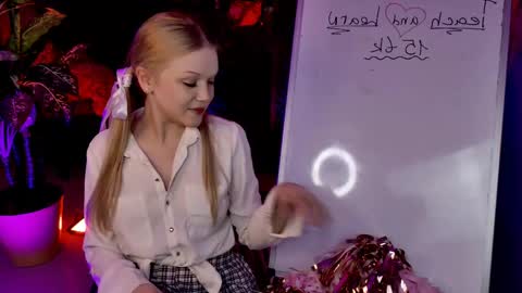 ChloeWight online show from April 2026 09:36:02 AM