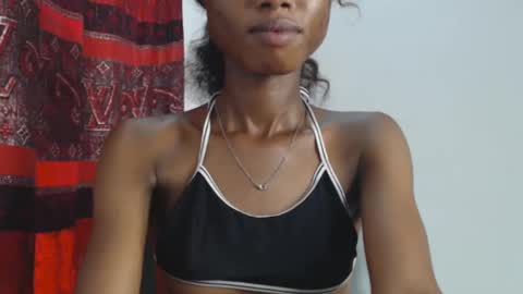 Snapshot of choco_petitqueen chatting on December 2024 11:23:02 AM choco_petitqueen online show from December 2024 11:23:02 AM