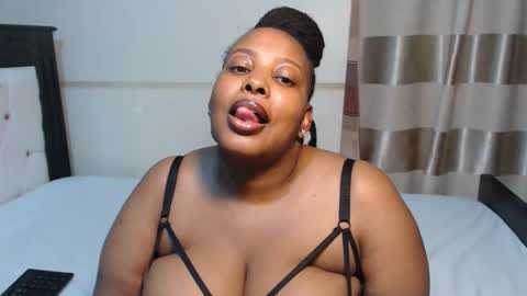 chocolatabig online show from June 2026 09:09:01 PM