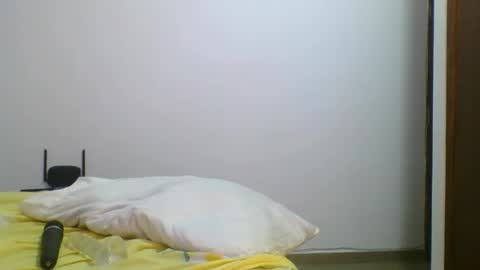 Nicah online show from November 2025 05:03:02 PM