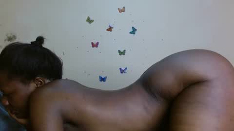 Snapshot of chocolatebony_ chatting on June 2026 07:33:02 AM chocolatebony_ online show from June 2026 07:33:02 AM