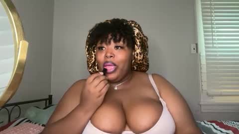 Snapshot of chocolatebunnyxx69 chatting on April 2026 05:30:01 PM Melina online show from April 2026 05:30:01 PM