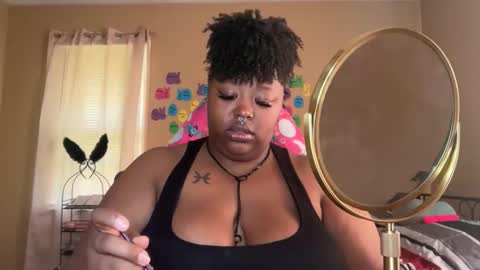 Snapshot of chocolatebunnyxx69 chatting on May 2026 03:41:02 PM Melina online show from May 2026 03:41:02 PM