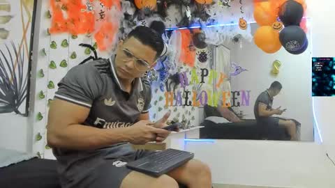 Chorey Thaylor online show from November 2025 02:30:02 PM