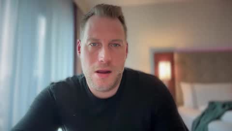 Chris online show from February 2025 01:27:01 PM