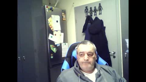 Chris online show from April 2026 05:48:02 AM