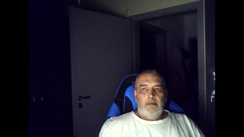 Snapshot of chris250268 chatting on August 2026 03:23:02 AM Chris online show from August 2026 03:23:02 AM