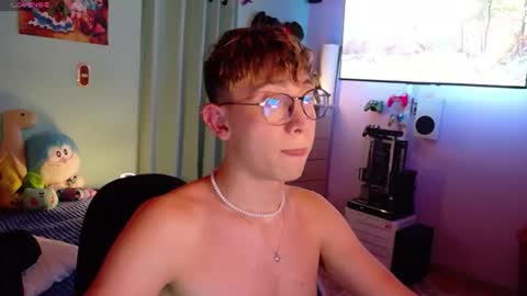 Snapshot of chris_blake_ chatting on June 2026 12:32:02 AM chris_blake_ online show from June 2026 12:32:02 AM