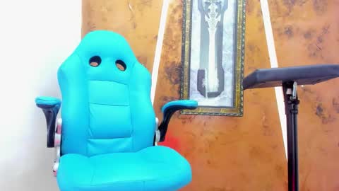 chris_evans00 online show from February 2026 12:47:02 PM