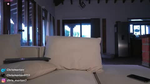 chris_morton online show from October 2025 10:28:02 PM