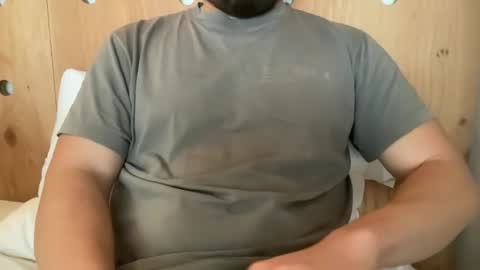 Snapshot of chris_topher_francis chatting on January 2025 06:23:02 PM chris_topher_francis online show from January 2025 06:23:02 PM