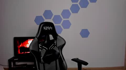 Chris Tyson online show from April 2026 10:18:02 PM