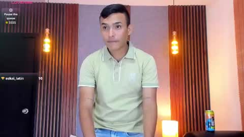 Snapshot of chris_vega4 chatting on June 2026 01:32:02 PM Chris online show from June 2026 01:32:02 PM
