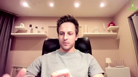 Snapshot of chriscarrey chatting on December 2024 11:36:02 PM Chris online show from December 2024 11:36:02 PM