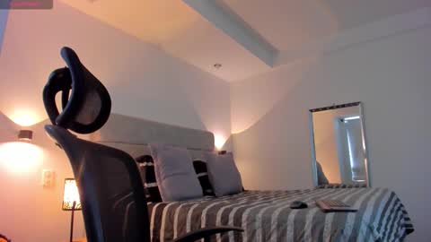 chrismorgan24 online show from September 2025 04:40:02 PM