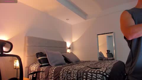 chrismorgan24 online show from September 2025 11:28:02 PM