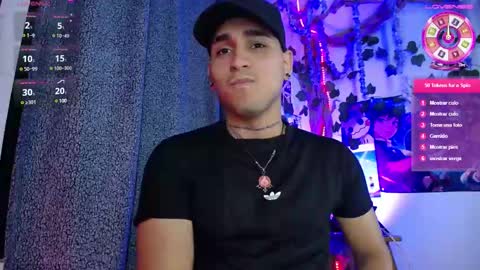 Snapshot of chriss_wg_ chatting on January 2025 06:12:01 AM Christian Wang online show from January 2025 06:12:01 AM