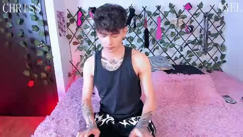 Snapshot of chriss_wg_ chatting on May 2026 08:15:01 PM Christian Wang online show from May 2026 08:15:01 PM