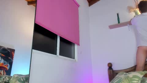 Snapshot of chrisstianford chatting on October 2025 07:44:01 AM Hi dont forguet to follow me online show from October 2025 07:44:01 AM