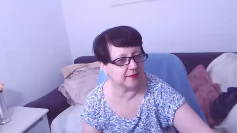 Christa online show from October 2025 12:42:01 AM