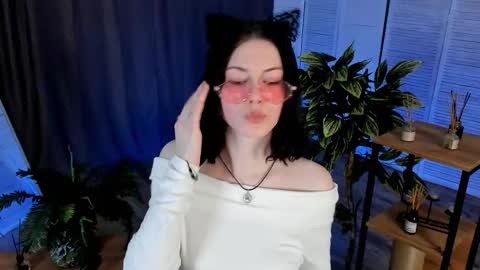 christaschrecongost online show from February 2026 06:09:01 PM