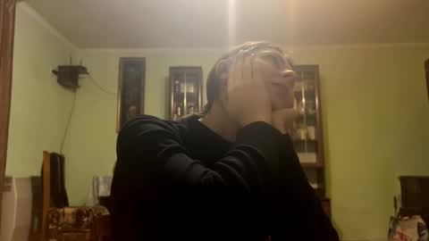 Christen online show from December 2025 06:25:01 PM