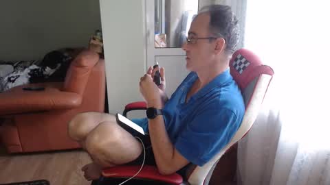 ChristiantBoy online show from May 2026 04:04:01 PM