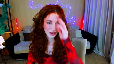 christinaconteeree online show from November 2025 07:37:01 PM