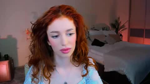 christinaconteeree online show from November 2025 07:24:02 PM