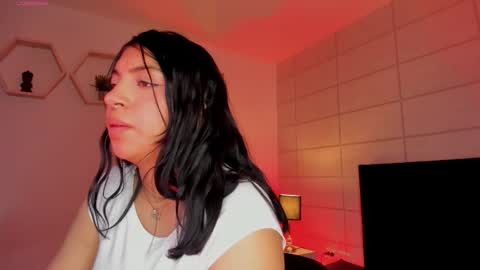 Christine  online show from December 2025 12:02:02 PM