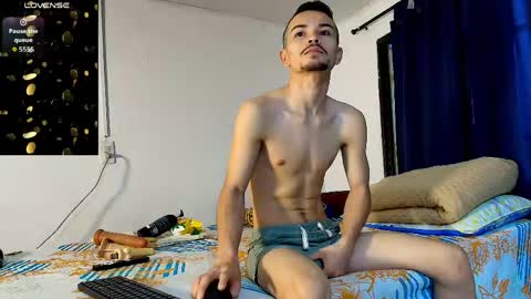 Snapshot of christopher__vans chatting on June 2026 11:05:01 AM CHRISTOPHER online show from June 2026 11:05:01 AM