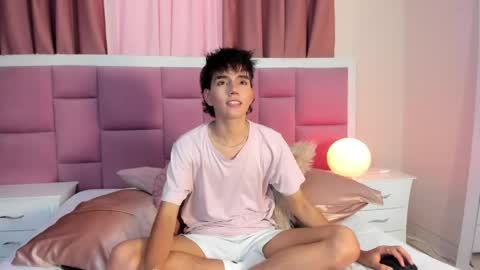 Chris online show from May 2026 07:31:01 PM