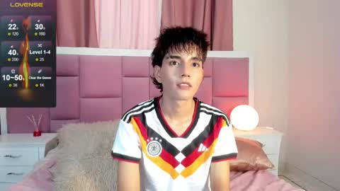Chris online show from May 2026 07:52:01 PM