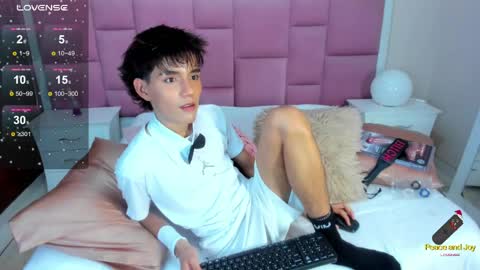 Chris online show from May 2026 07:59:02 PM