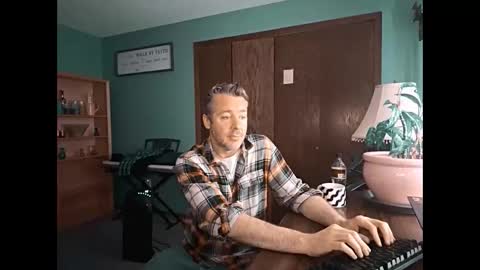 chrisw8121 online show from April 2026 12:11:02 AM