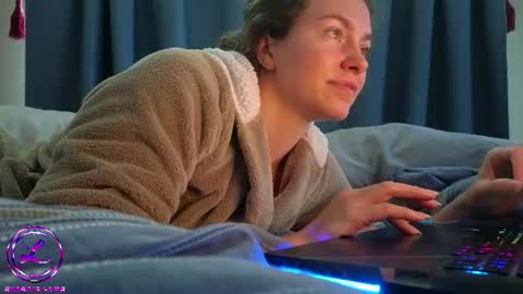 Snapshot of chroniclove chatting on July 2026 03:05:01 PM Marley online show from July 2026 03:05:01 PM