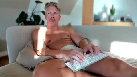 Snapshot of chrsbang chatting on July 2026 05:37:02 PM ChrisBang online show from July 2026 05:37:02 PM