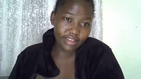 DivaDee online show from April 2026 02:55:01 PM