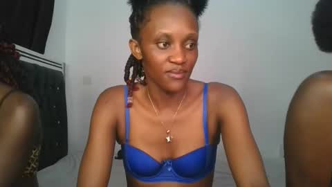 chyna_baibe online show from November 2025 05:25:02 PM