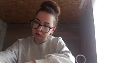 Snapshot of cicelyphaup chatting on May 2026 09:18:02 AM Olivia online show from May 2026 09:18:02 AM