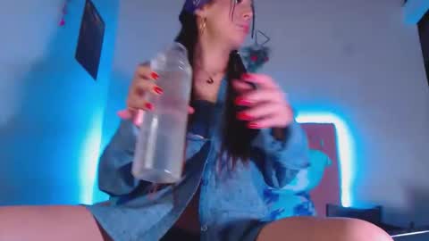 cicimom online show from November 2025 12:49:02 AM