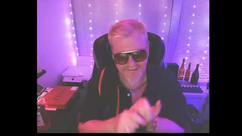 cigardaddy8869 online show from June 2026 04:39:02 AM