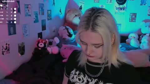 Helen and Teya online show from November 2025 11:25:02 AM