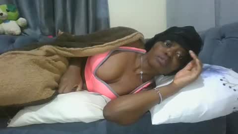cilia petite online show from July 2026 02:42:01 AM