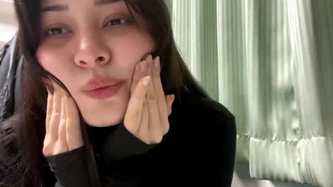 Snapshot of cindieknous chatting on May 2026 11:12:03 PM Lin online show from May 2026 11:12:03 PM