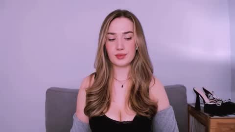 Snapshot of cindyprettywomen chatting on May 2026 04:13:02 PM cindyprettywomen online show from May 2026 04:13:02 PM