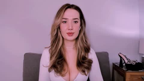 Snapshot of cindyprettywomen chatting on May 2026 05:19:02 PM cindyprettywomen online show from May 2026 05:19:02 PM