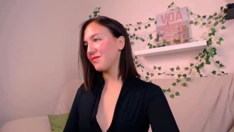 Cindy online show from October 2025 04:21:01 AM